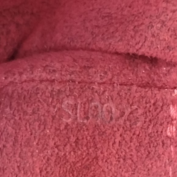 🌹Amazing Rare Louis Vuitton Recital - Picture 3 of 15